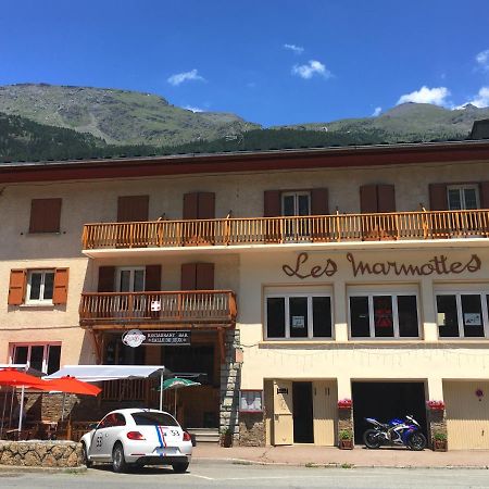 Chambres Avec Garage Motos Ланлебур-Мон-Сені Екстер'єр фото